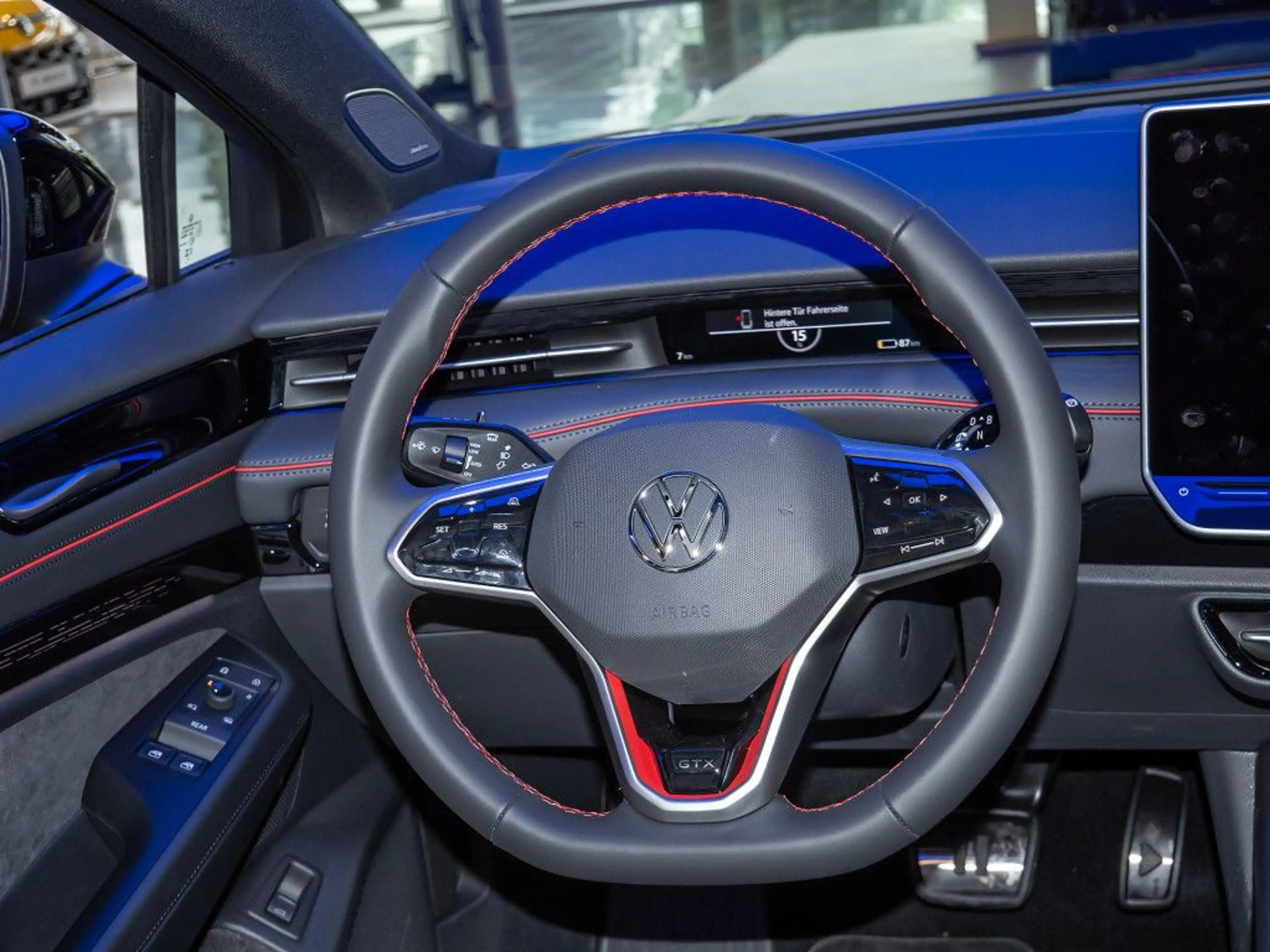 Volkswagen ID.7 GTX 4Motion (86kW) Pano LED AZV — photo 8