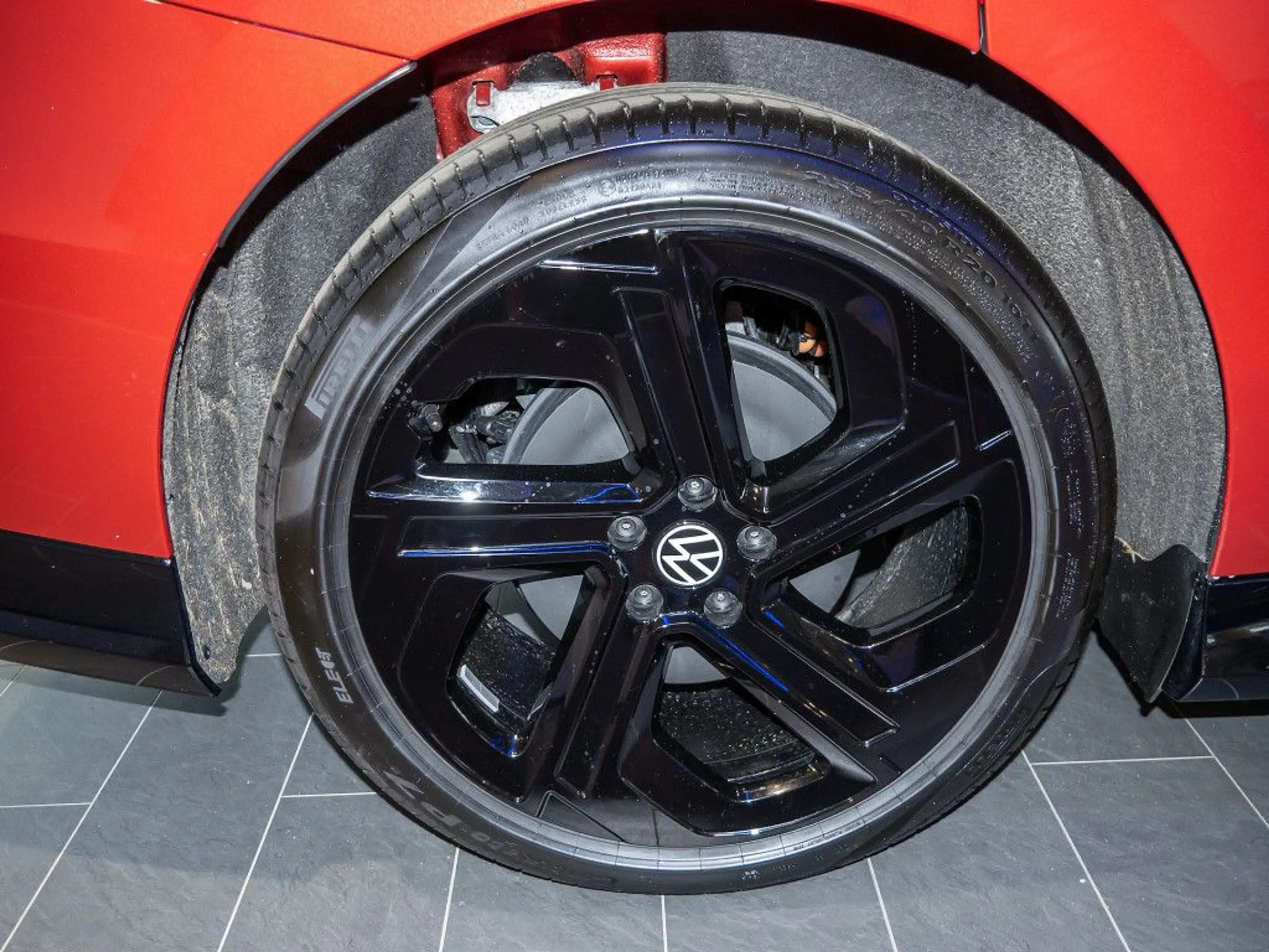 Volkswagen ID.7 GTX 4Motion (86kW) Pano LED AZV — photo 6