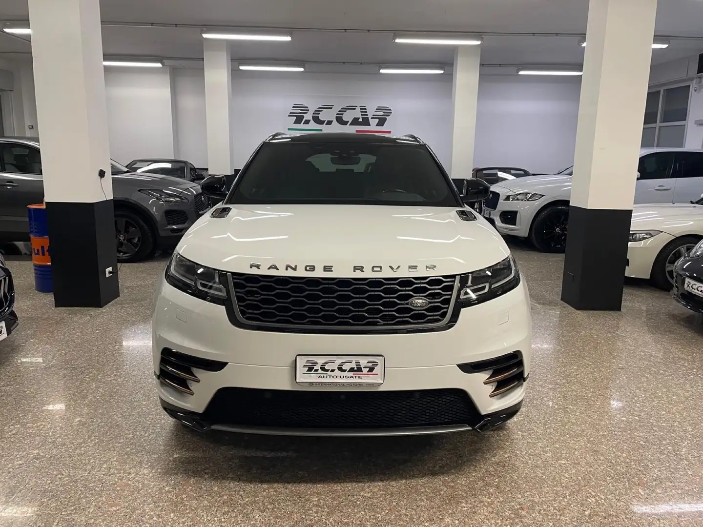 Land Rover Range Rover Velar 2.0d i4 R-Dynamic HSE 240cv auto my19 PROMO MAGGIO Bianco - 1
