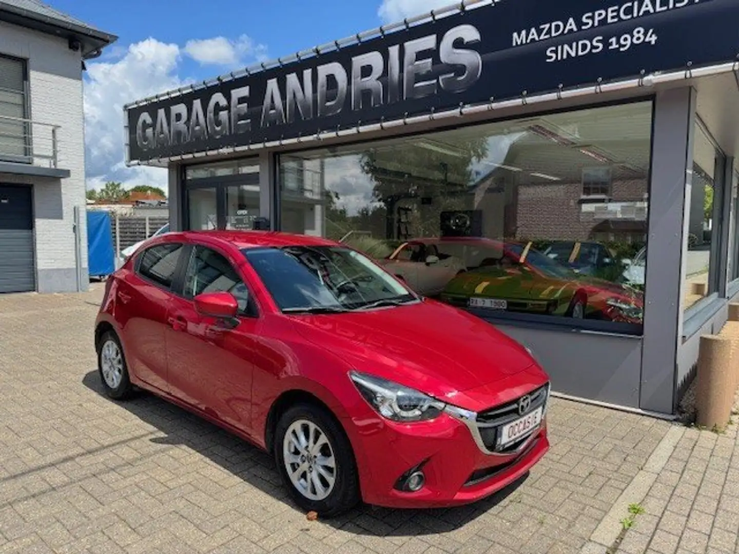 Mazda 2 1.5 BENZINE EURO 6B / PULSE EDITION / 2J WAARBORG Rouge - 1