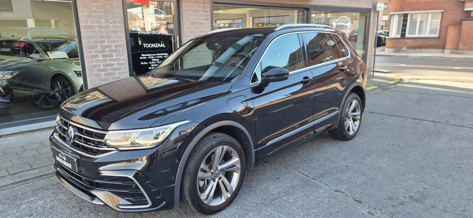 Volkswagen Tiguan Tiguan 1.4 eHybrid OPF DSG R-Line Noir - 1
