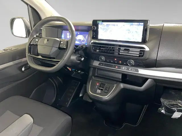 Peugeot Traveller view 7