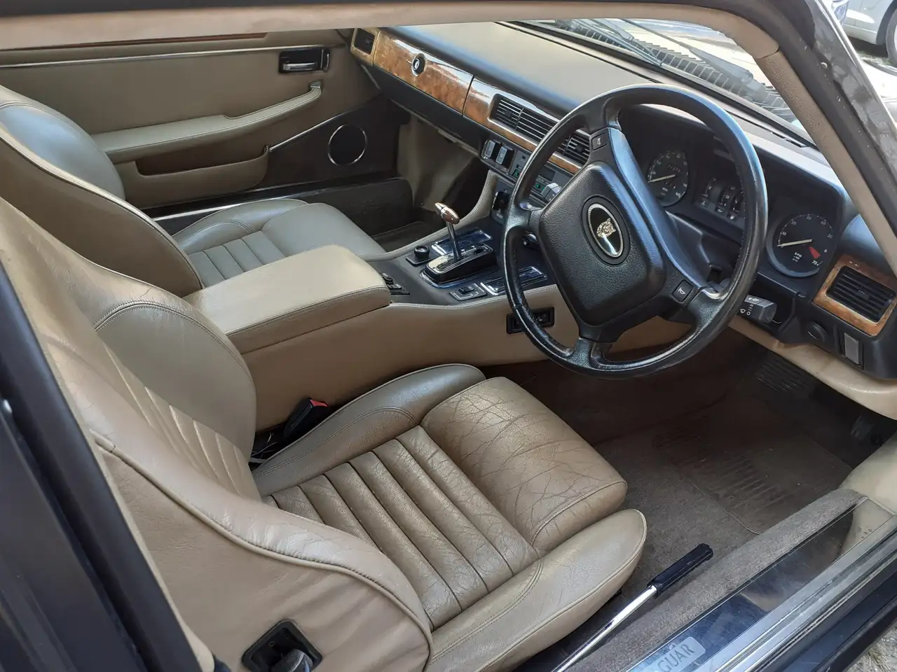 Jaguar XJS TWR 5.3 V12 coupe' A.S.I. guida a DX, foto 9