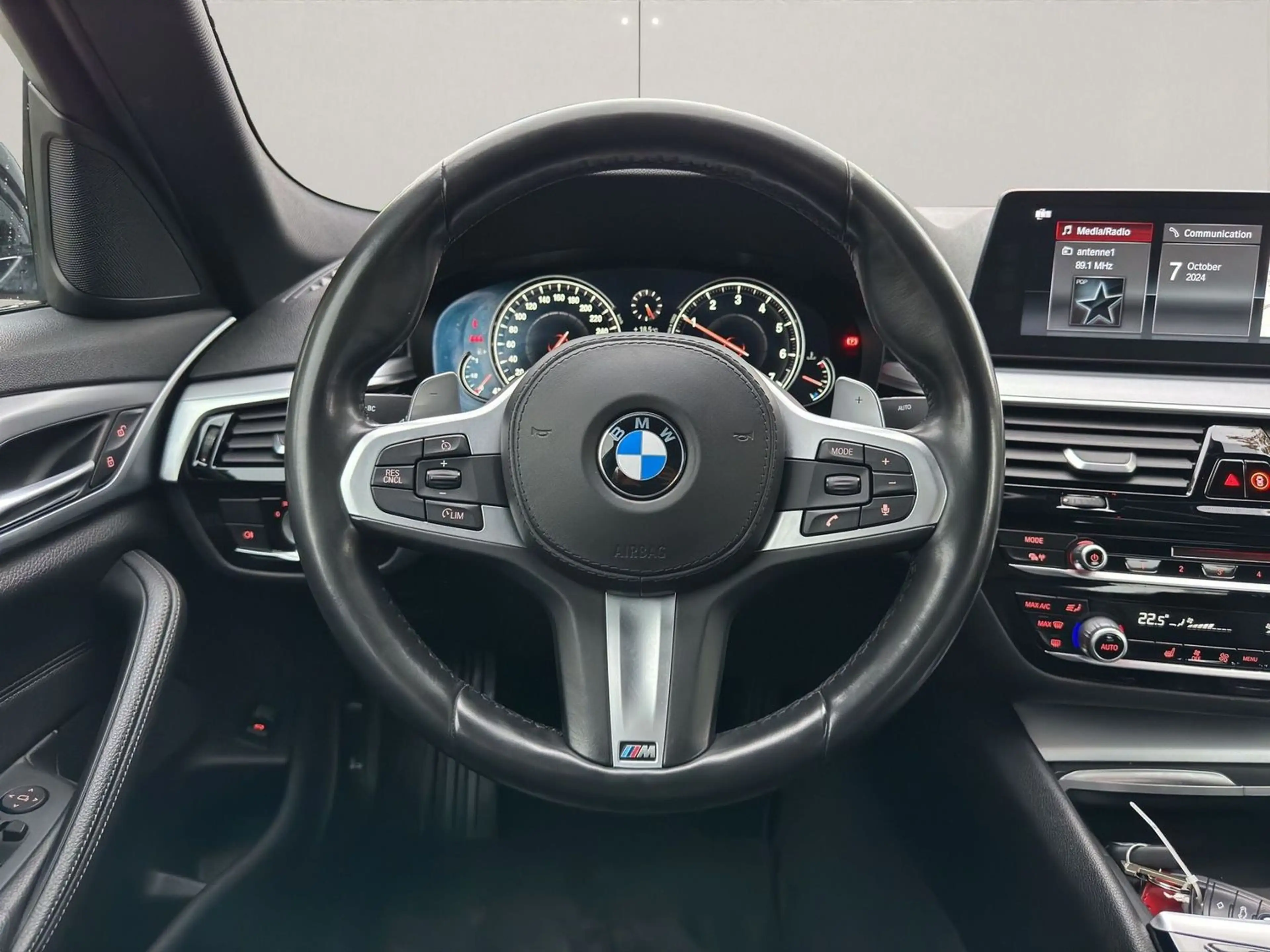 BMW 540 i xDrive /Rückfahrkamera/ Digital Cockpit /LED — photo 10