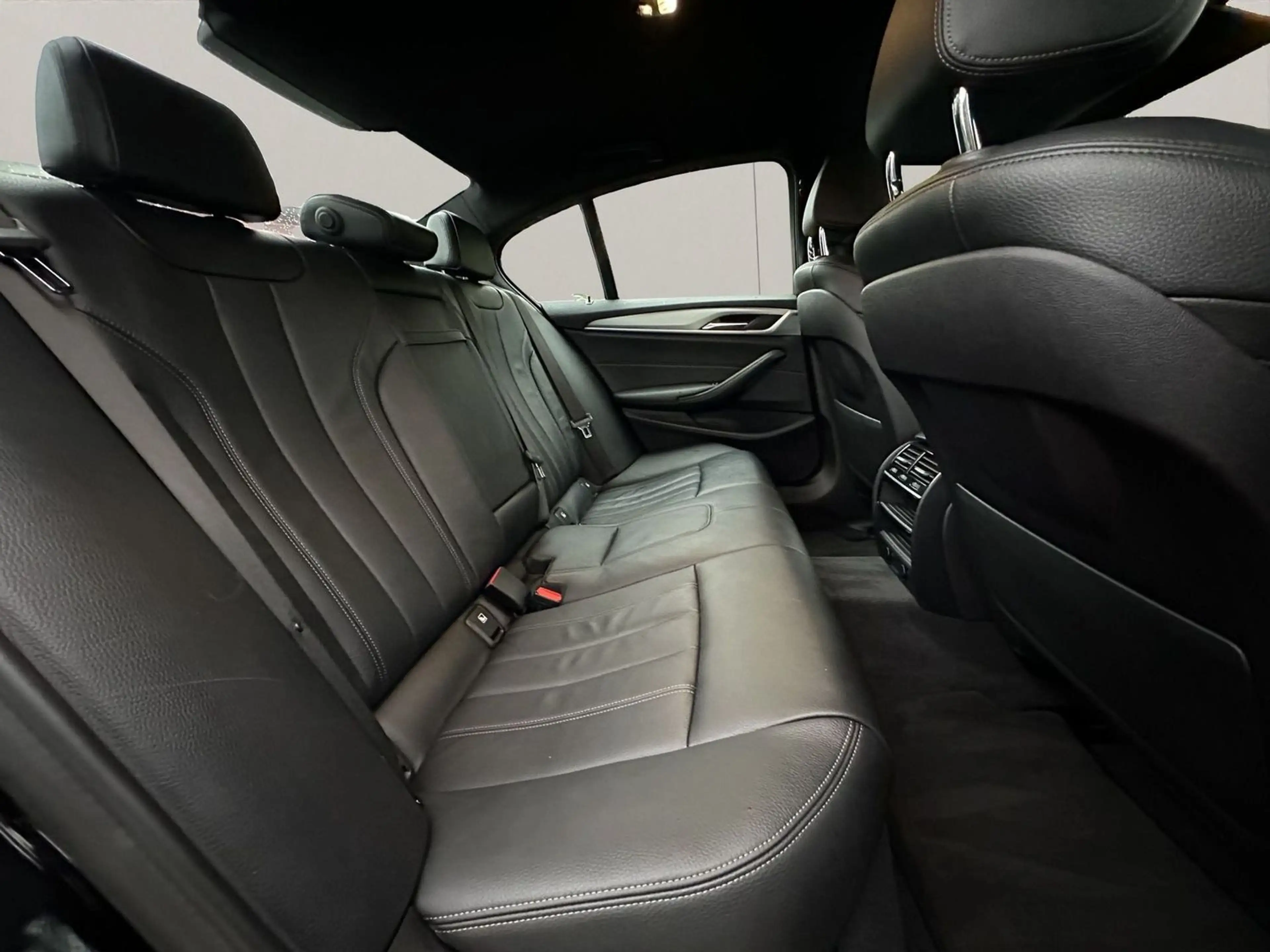 BMW 540 i xDrive /Rückfahrkamera/ Digital Cockpit /LED — photo 17
