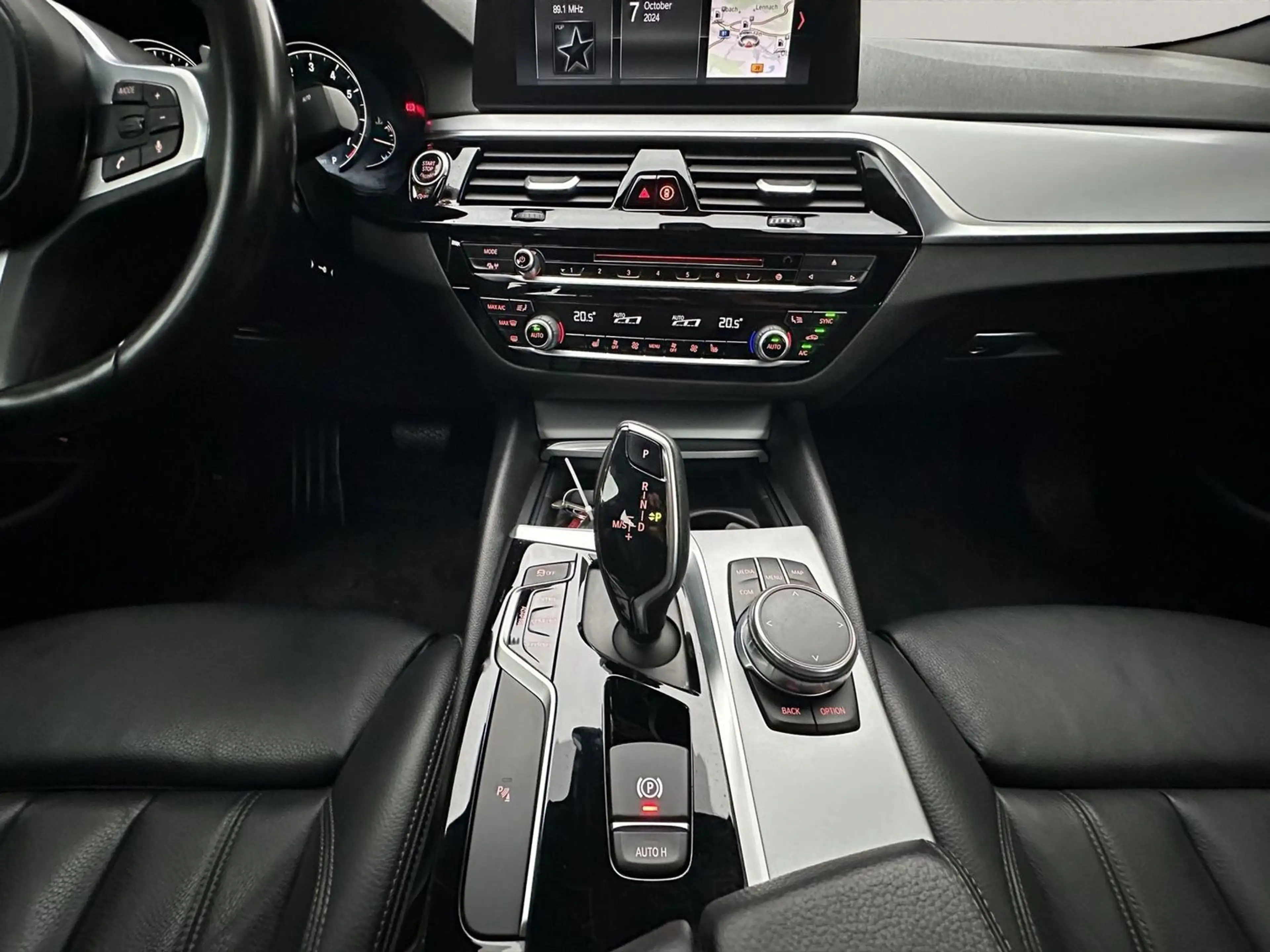 BMW 540 i xDrive /Rückfahrkamera/ Digital Cockpit /LED — photo 14