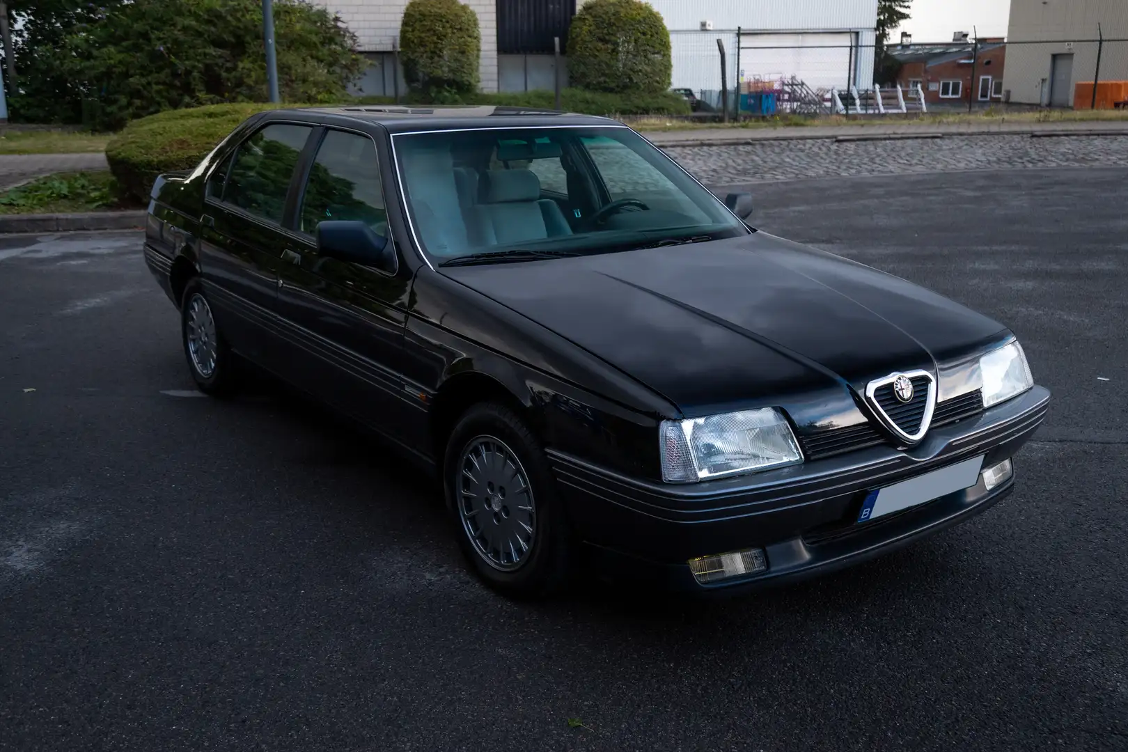 Alfa Romeo 164 3.0 V6 - non-catalysé - Showroom // Phase 1 Zwart - 2