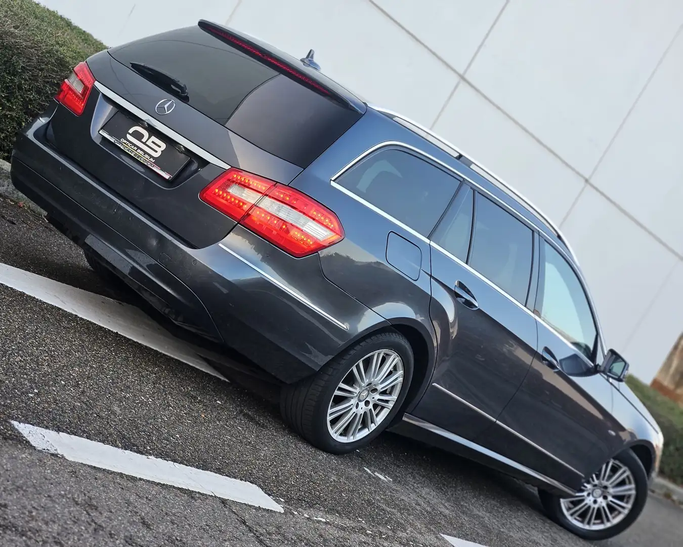 Mercedes-Benz E 200 *** Cdi - Elegance - 2143cc - 1st owner - Carpass* Gris - 2