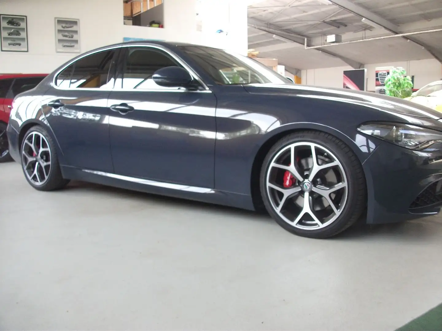 Alfa Romeo Giulia 2.2 Diesel 16V AT8 Q4 Veloce Harmann Kard Blau - 2