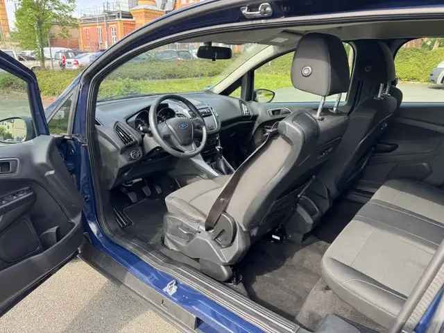 Ford B-Max view 14