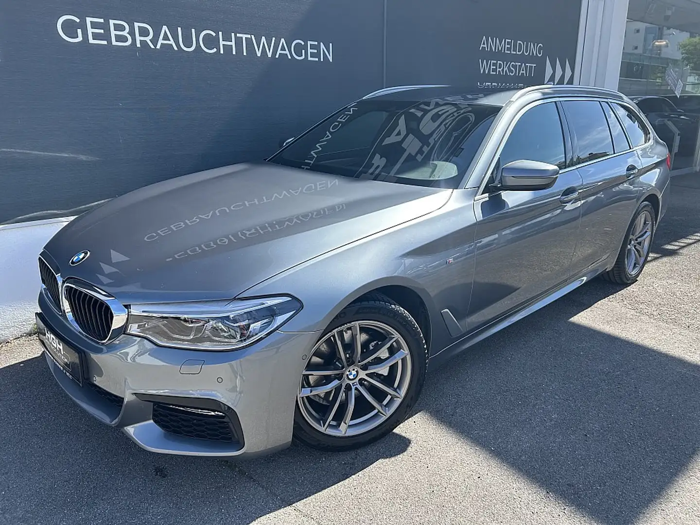 BMW 520 d xDrive Touring Aut. M-Paket / KEYLESS / LED Gris - 2