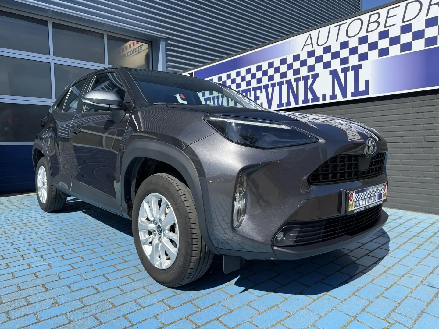 Toyota Yaris Cross 1.5 Hybrid ADAP CRUISE CAMERA APPLE Grijs - 1