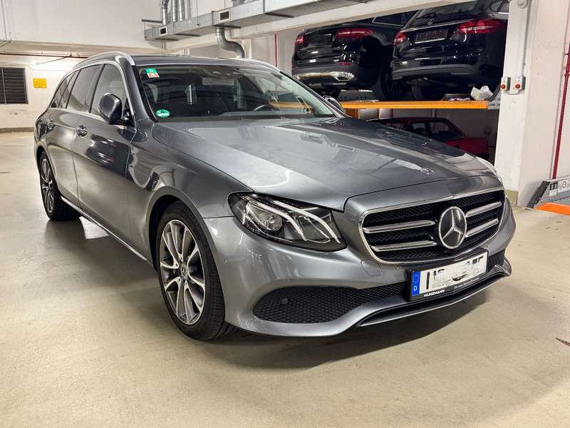 Mercedes-Benz E 350 T-Modell E 350 d Avantgarde 1.Hand ACC LED AHK — photo 4