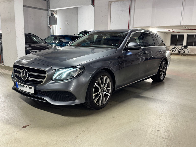 Mercedes-Benz E 350 T-Modell E 350 d Avantgarde 1.Hand ACC LED AHK