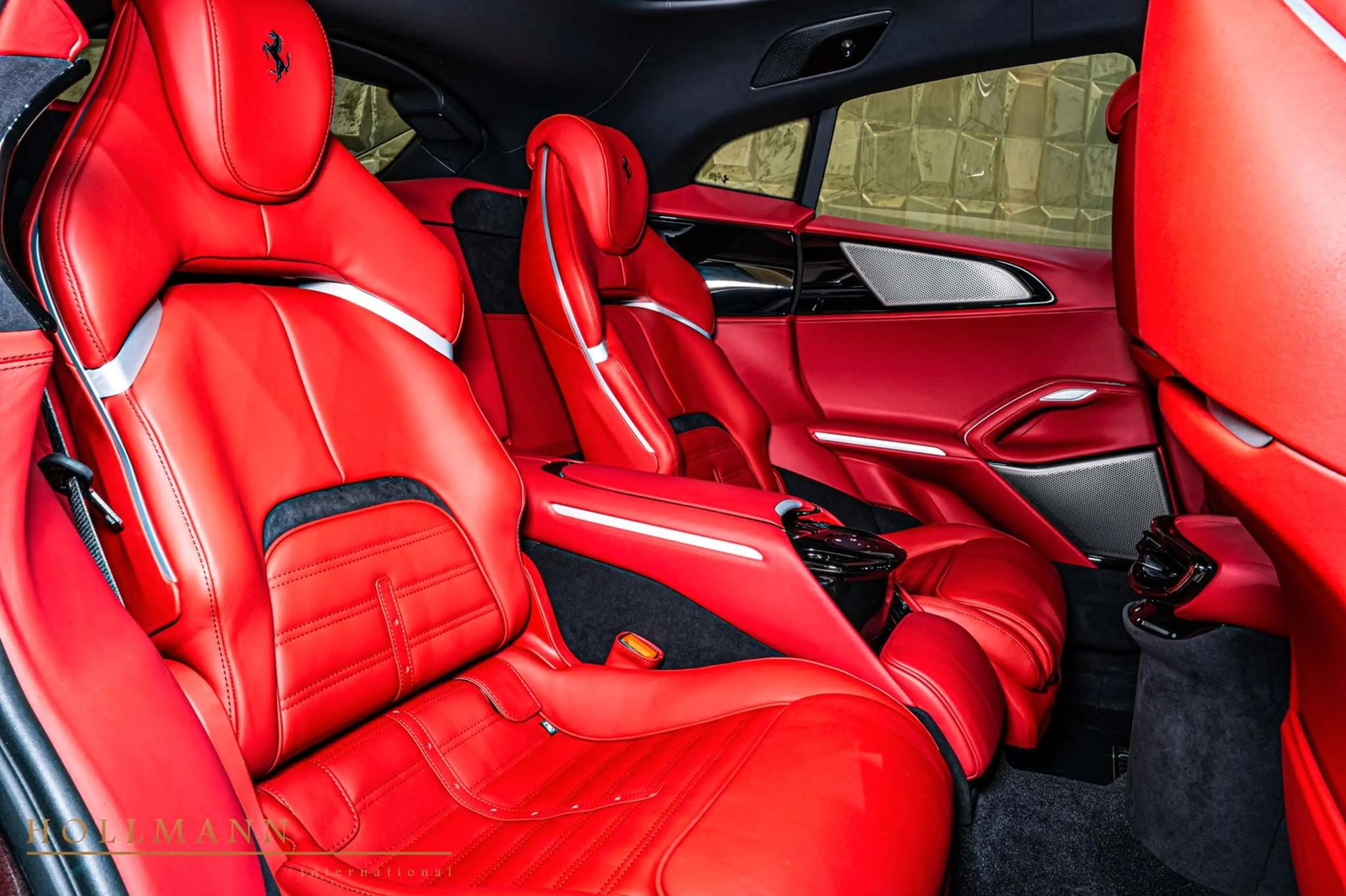 Ferrari Purosangue + CARBON + PANO + VENILATION — photo 15