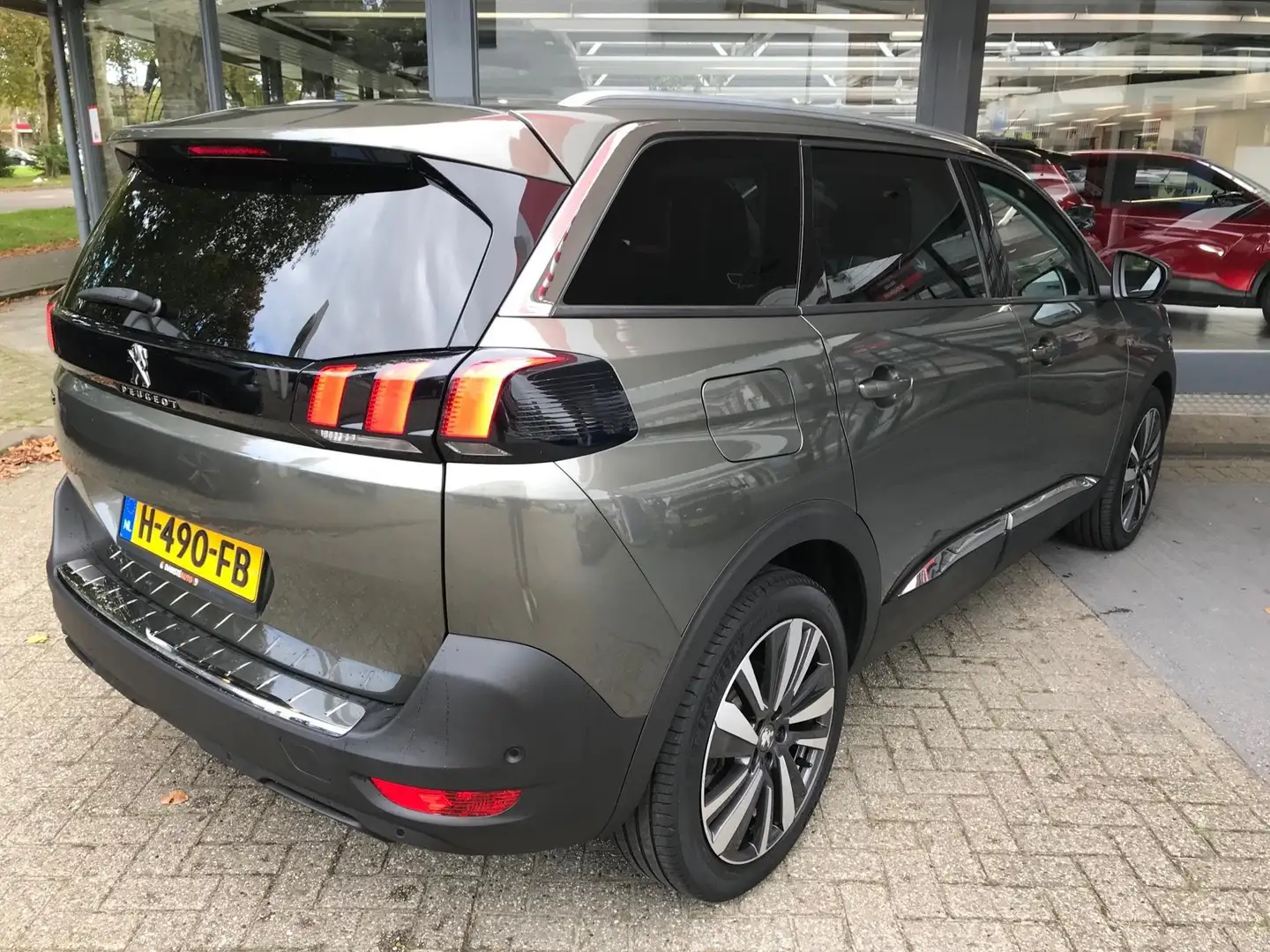 Peugeot 5008 1.2 PureTech Allure Gris - 2