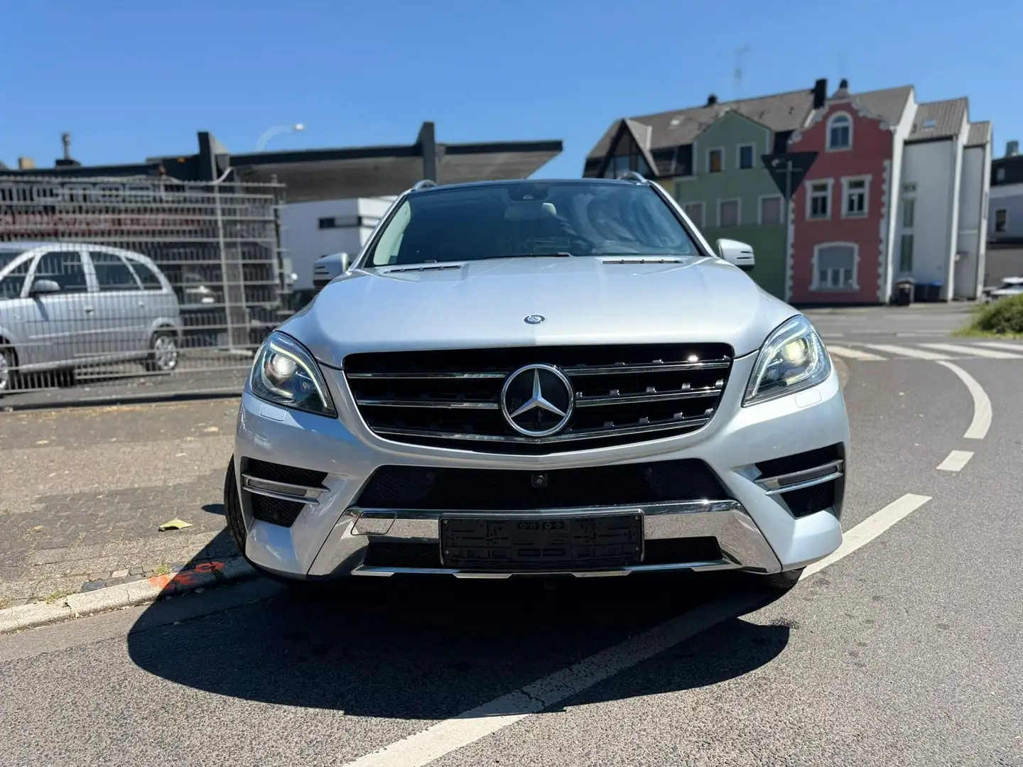Mercedes-Benz ML 350 BlueTEC 4MATIC 7G-TRONIC AMG*1.Hand*Voll*Panorama Argent - 2