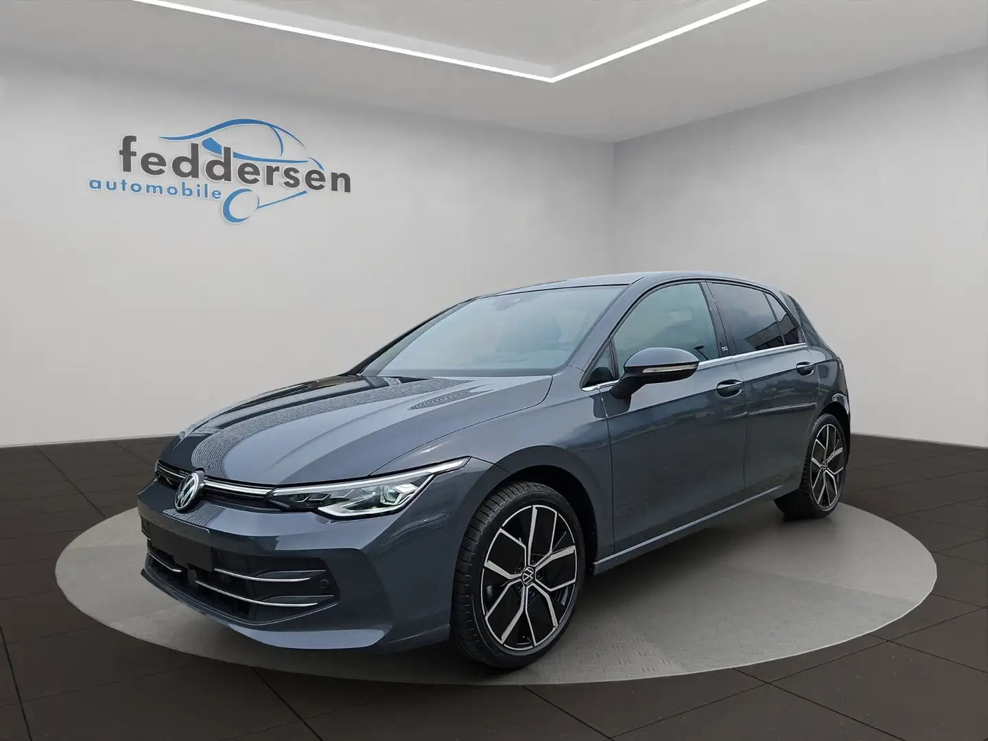 Volkswagen Golf VIII Style 1.5 eTSI Edition 50 AHK DCC Panorama S Grau - 2