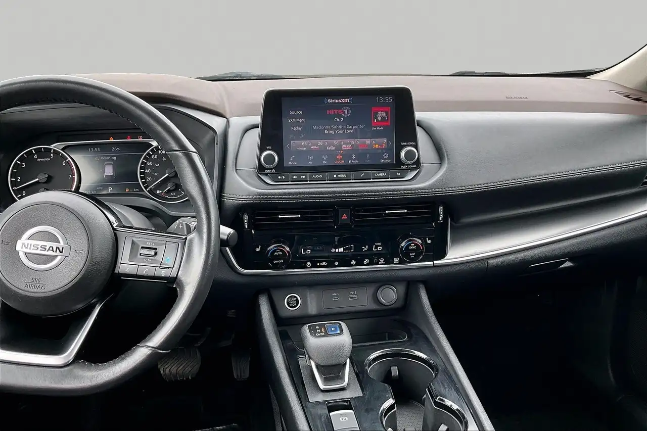 Nissan Rogue снимка Nissan Rogue