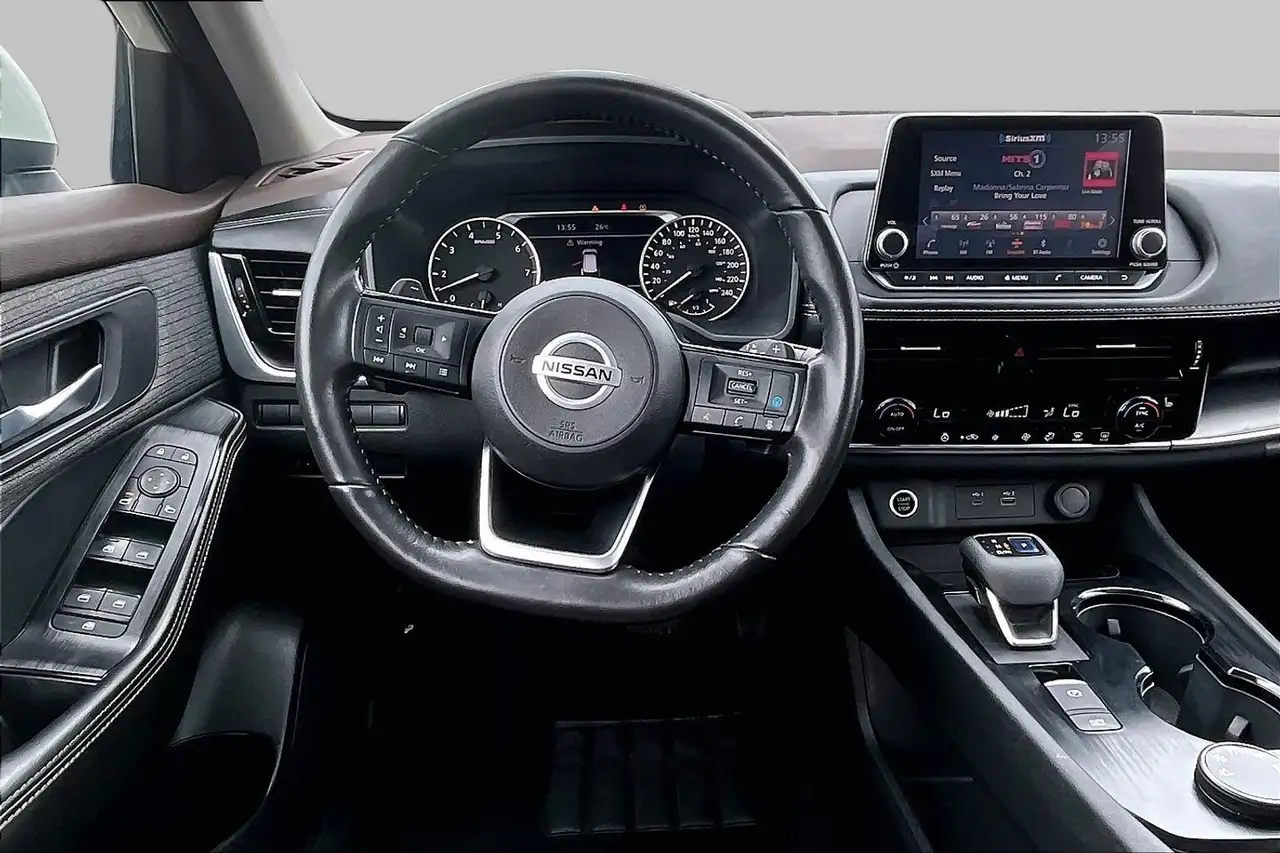 Nissan Rogue снимка Nissan Rogue