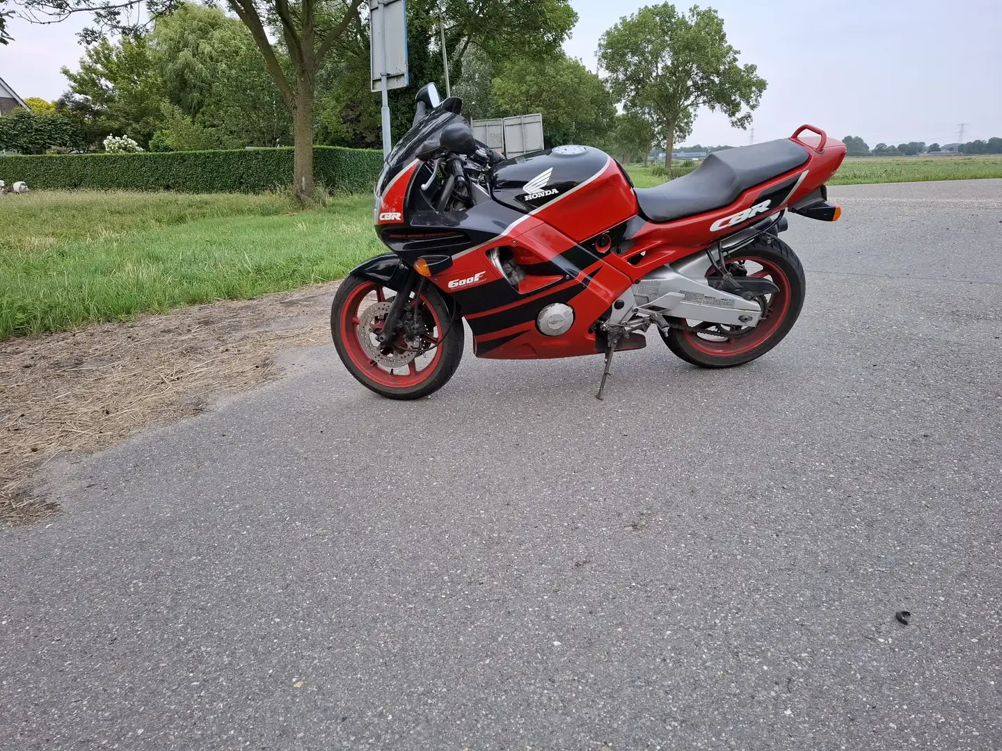 Honda CBR 600 F2 59008 Km Rood - 1
