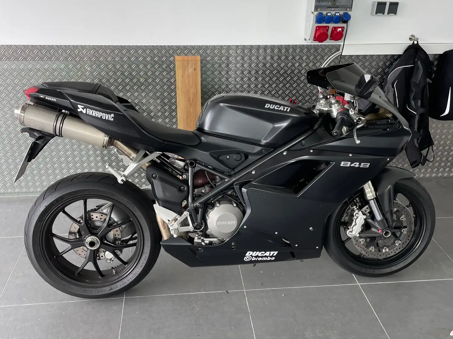 Ducati 848 Neuzustand Black - 2