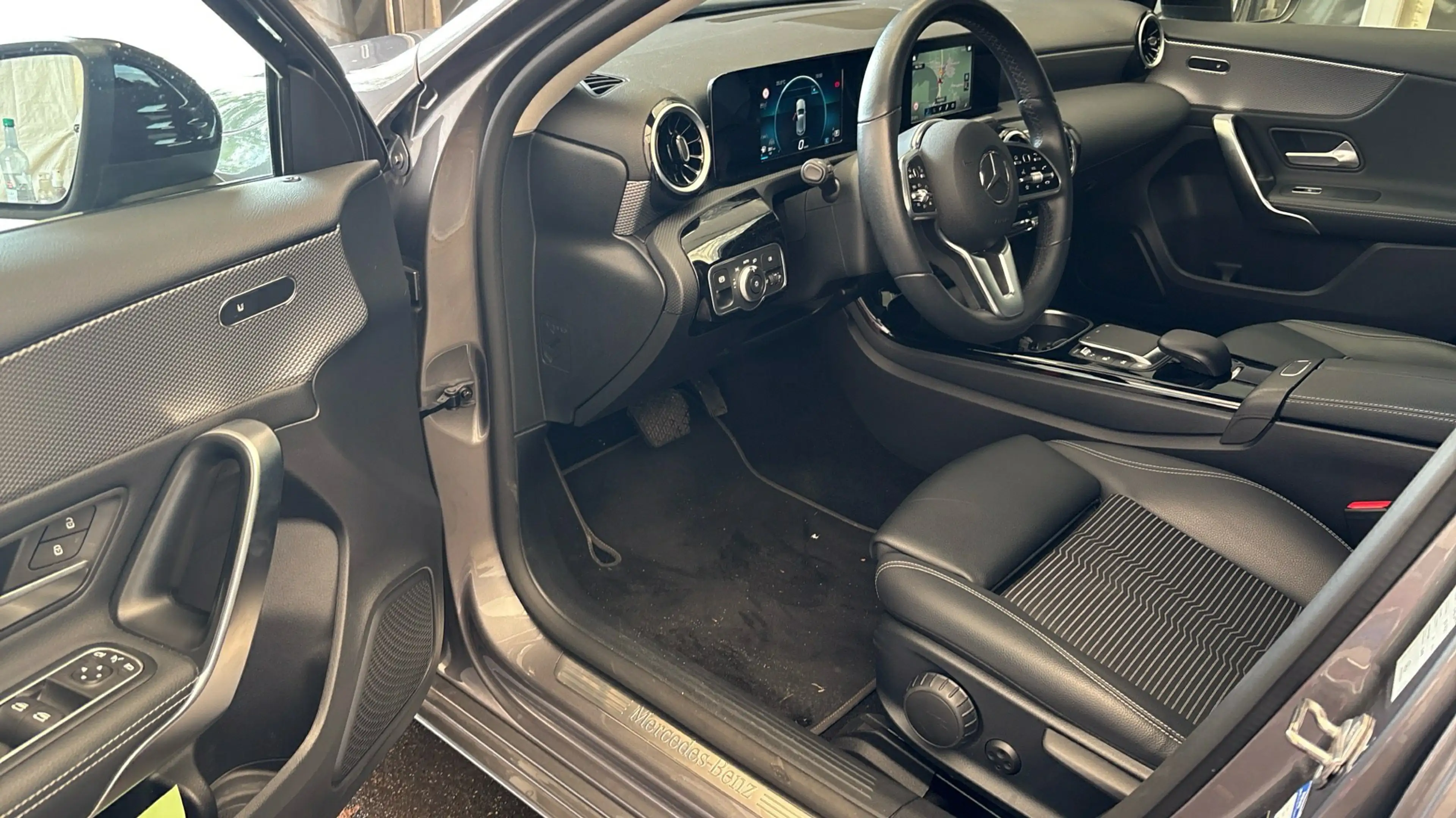 Mercedes-Benz A 220 A 220 NAVI KLIMAAUT RADIO TEMPO MFL SHZ VC PDC ACC T-Leder — photo 8
