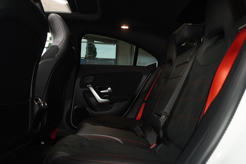 Mercedes-Benz CLA 35 AMG 4Matic Night-Paket Multibeam MBUX Pano 360 — photo 14