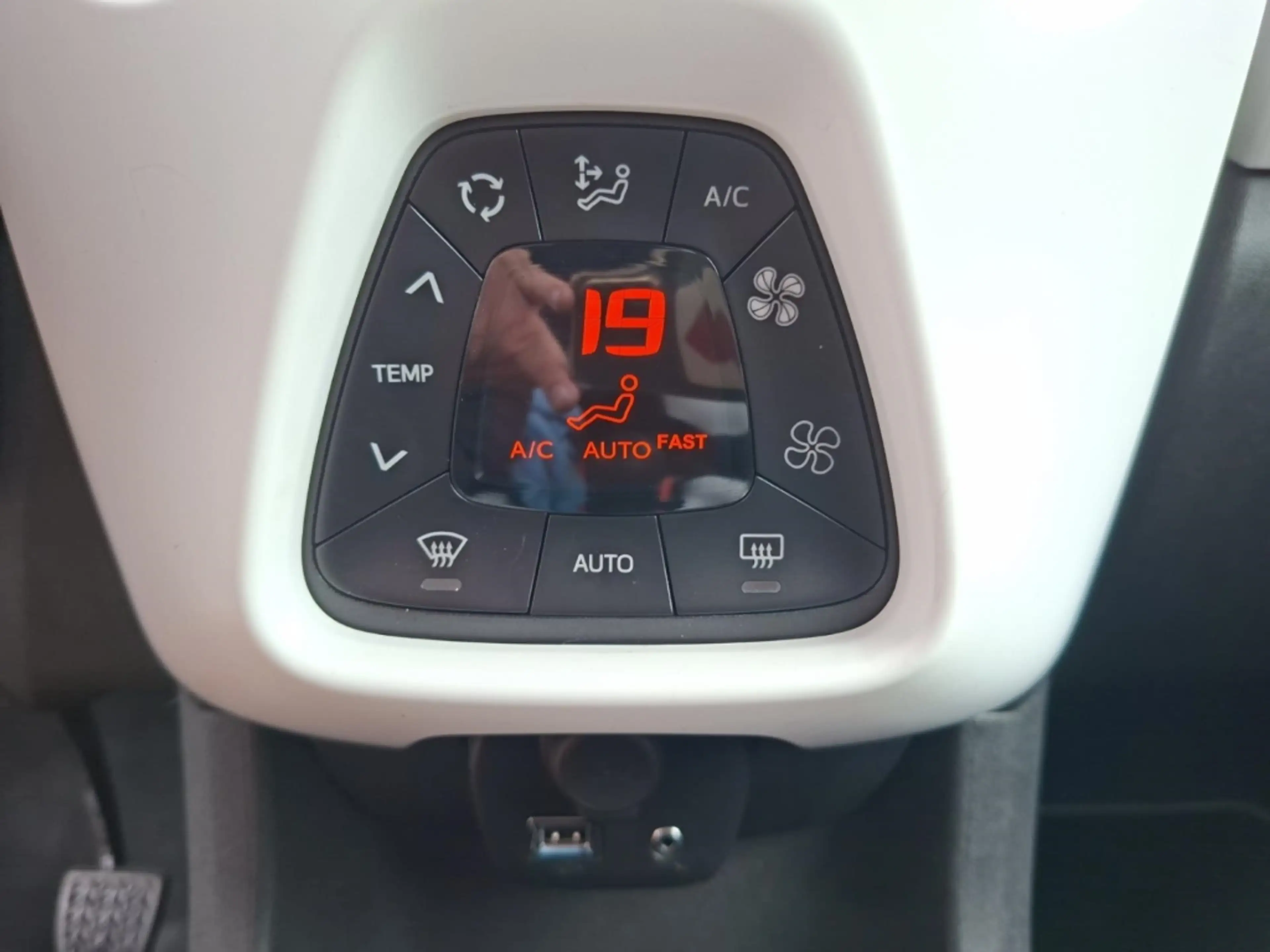 Citroen C1 Airscape Urban Ride 1.0 VTi 72 °Kamera°AAC° — photo 15
