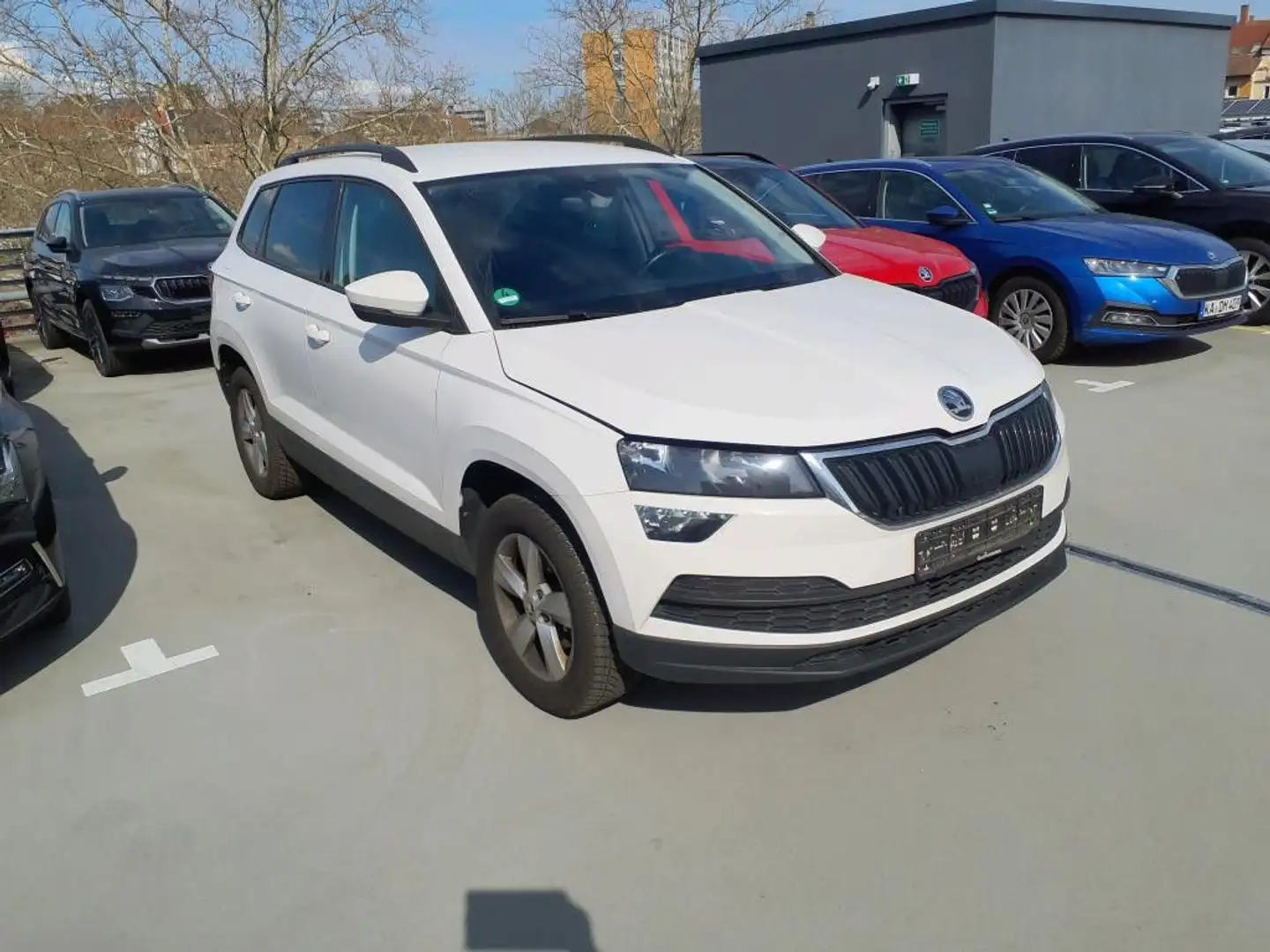 Skoda Karoq Ambition 2.0 TDI*NAVI*17 ZOLL*8 FACH*ACC* Weiß - 2