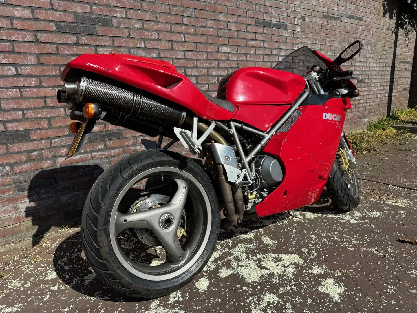 Ducati 748 748 S Biposto Rood - 1