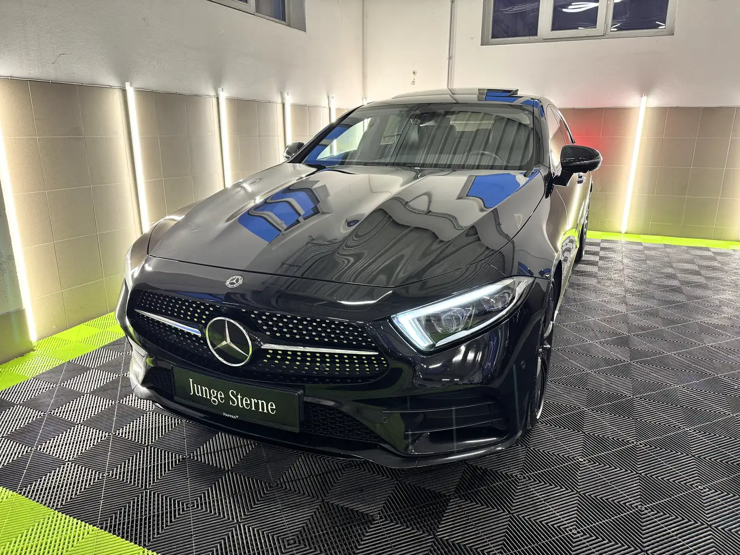Mercedes-Benz CLS 400 CLS 400d 4Matic AMG/Designo/Burmester/Multibeam Schwarz - 2