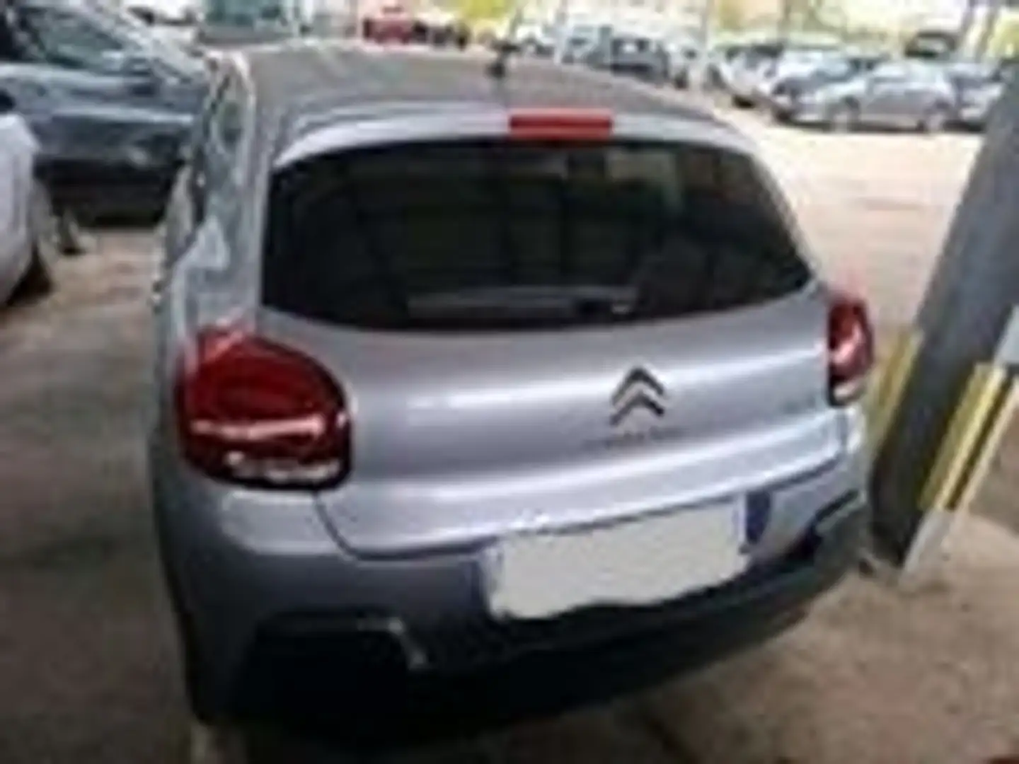 Citroen C3 C3 5drs 1.2 Benz 83pk grijs bj. 08/2024 16249 km - 2