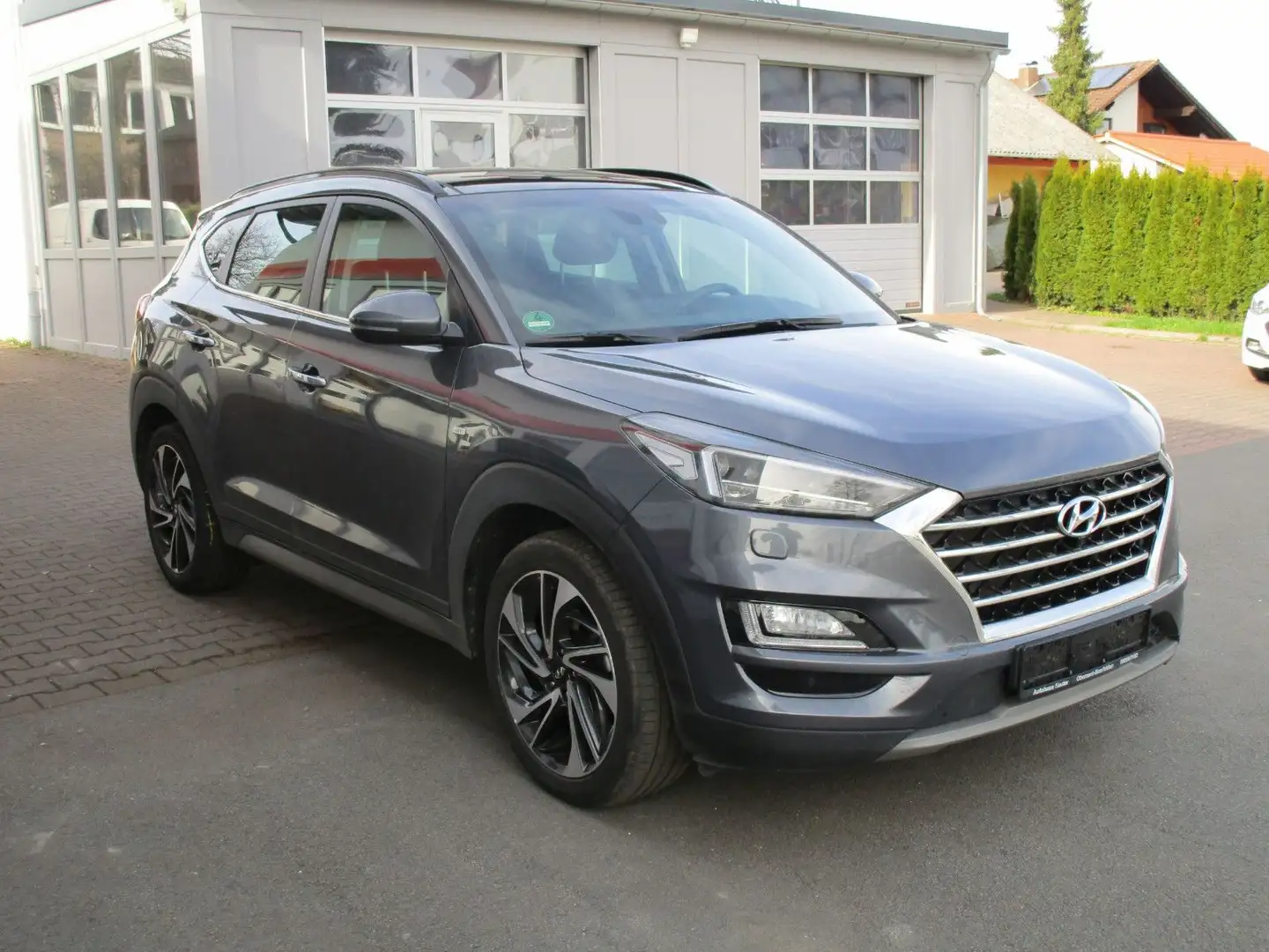 Hyundai TUCSON 2.0 CRDi AT 4WD 48V Grau - 2