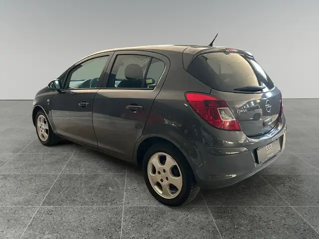 Opel Corsa view 6
