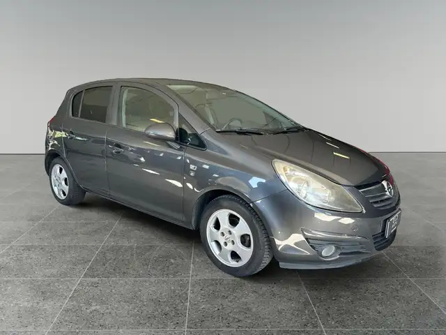 Opel Corsa view 3