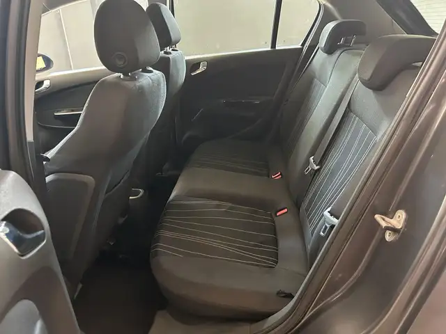 Opel Corsa view 9