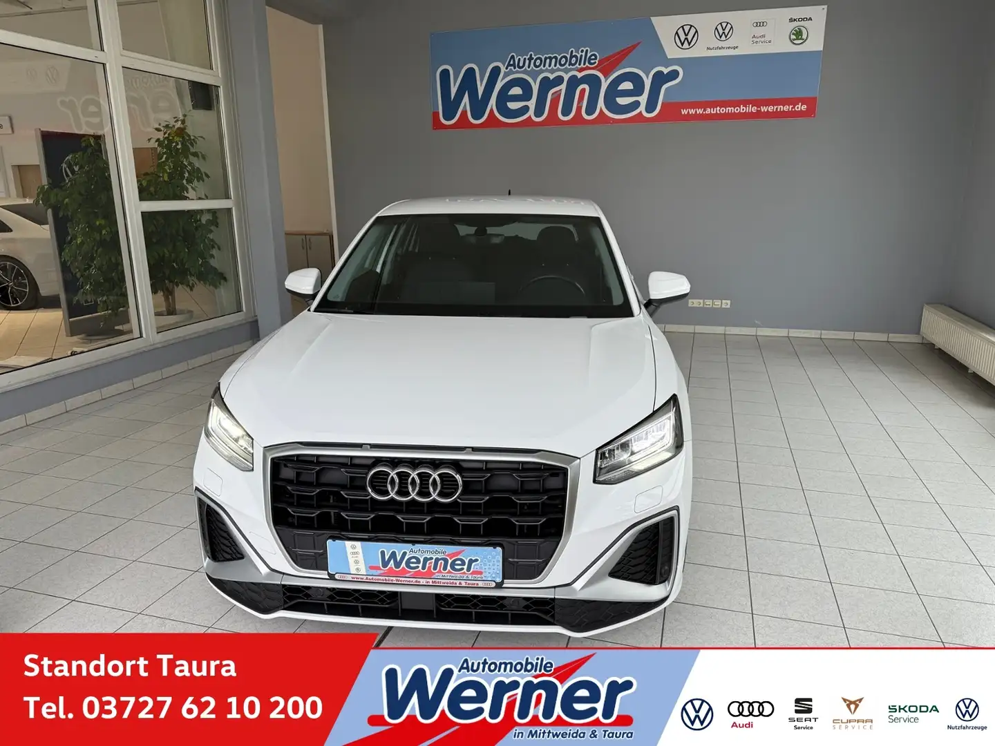 Audi Q2 30TFSI S line LED Sitzh Telefon Einparkh Weiß - 1