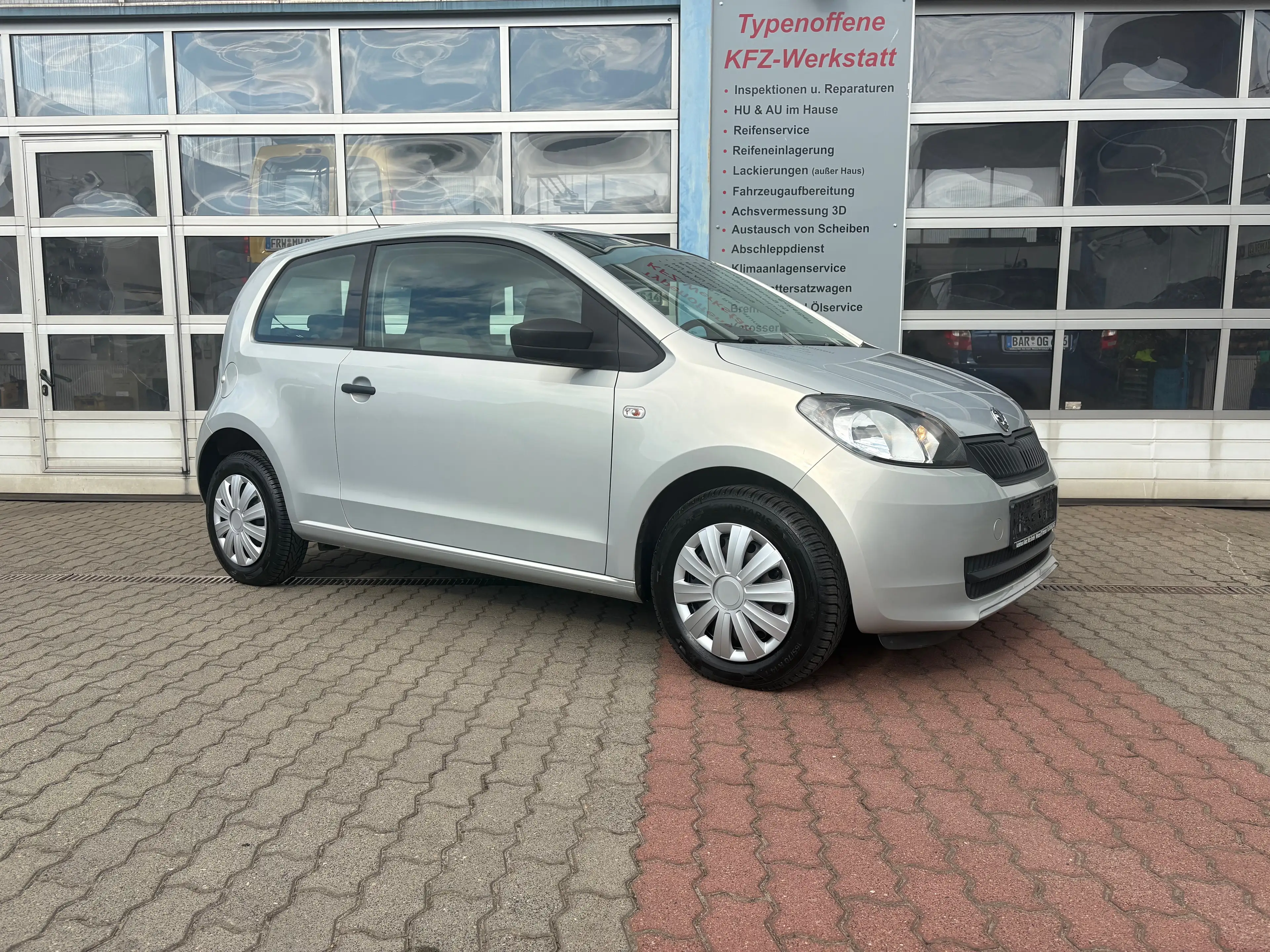 Skoda Citigo Citigo 3-Türer 1.0 , wenig KM ! , Allwetterreifen, HU/AU neu — photo 2