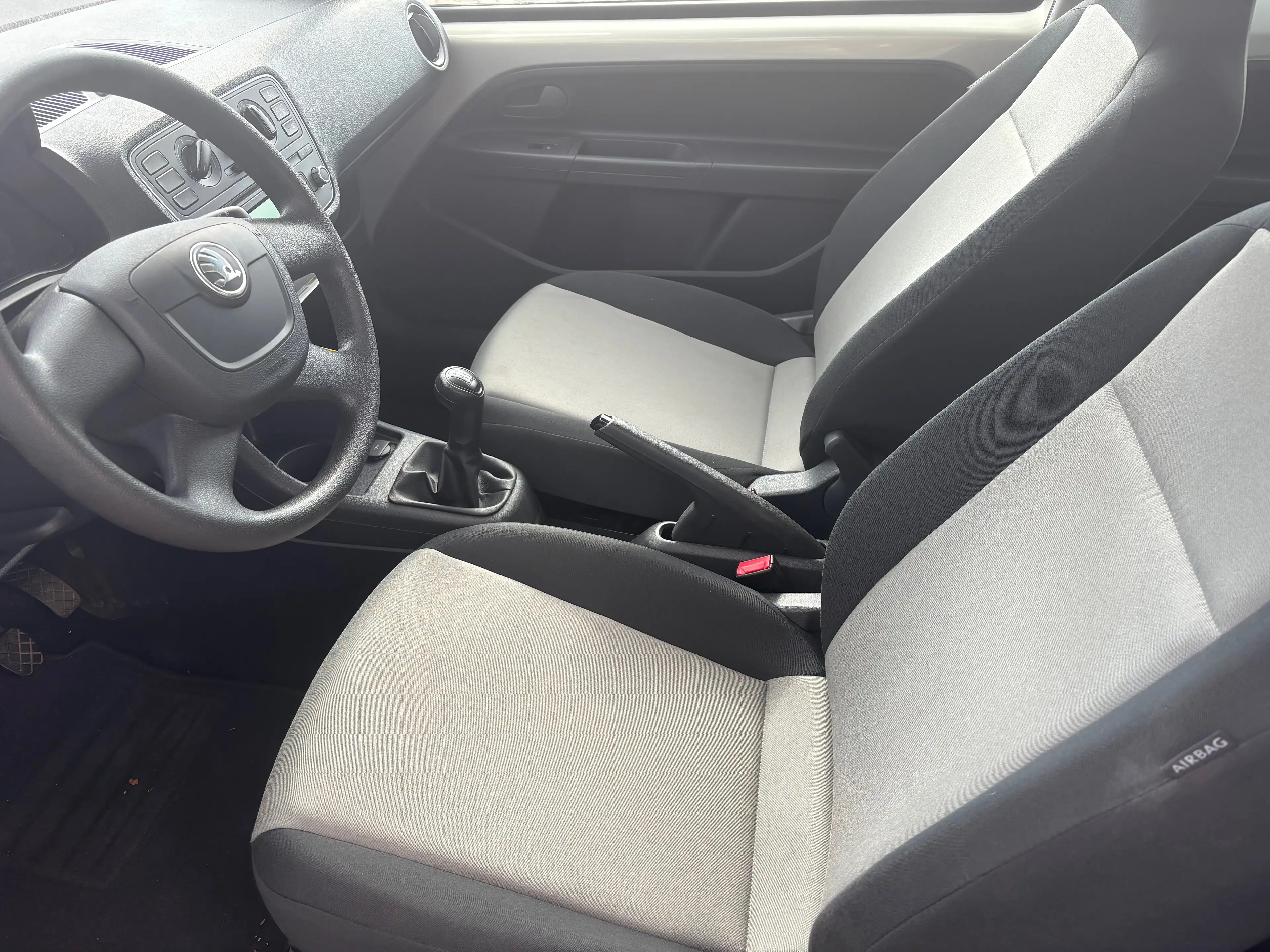Skoda Citigo Citigo 3-Türer 1.0 , wenig KM ! , Allwetterreifen, HU/AU neu — photo 11