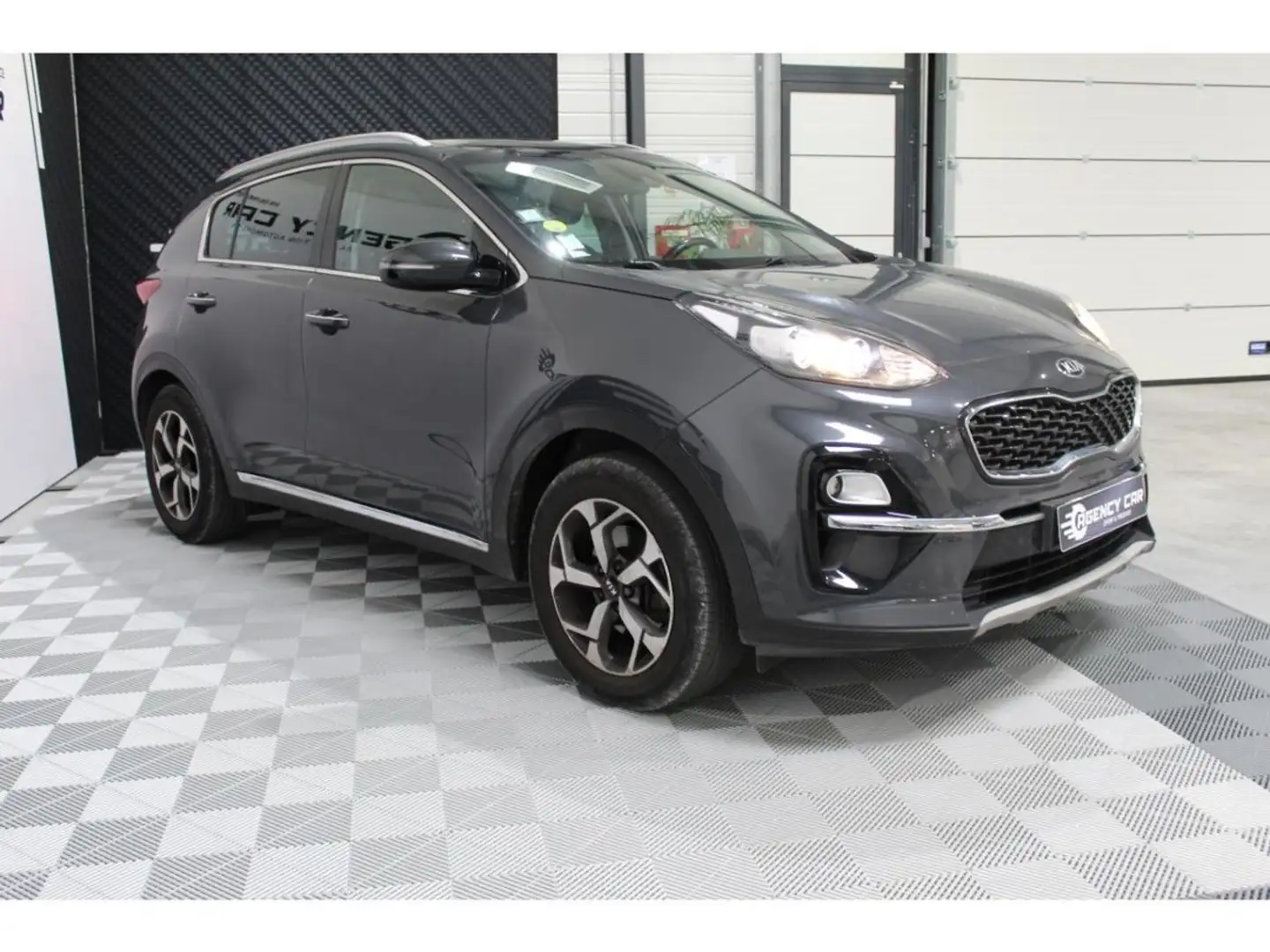 Kia Sportage 1.6 CRDI - 115 - Stop&Go IV 2016 Design - SUIVI - GARANTIE Gris - 2