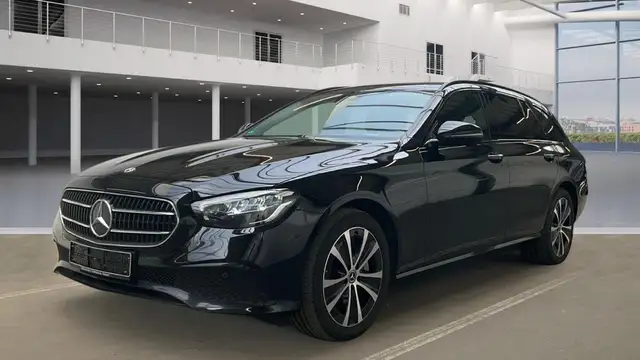 Mercedes-Benz E 300 de Night*AHK*Kamera*LED*NaviTouch*DAB*18