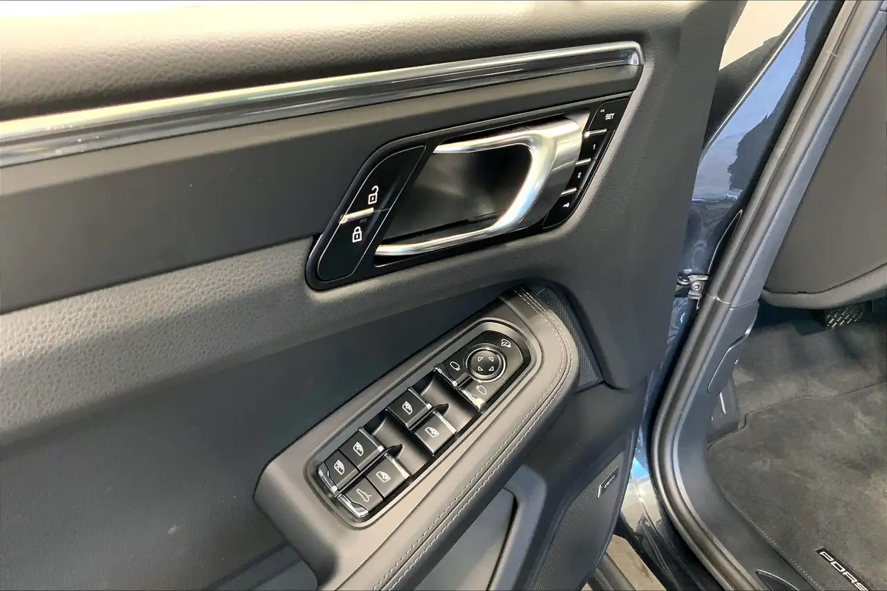 Porsche Macan снимка Porsche Macan