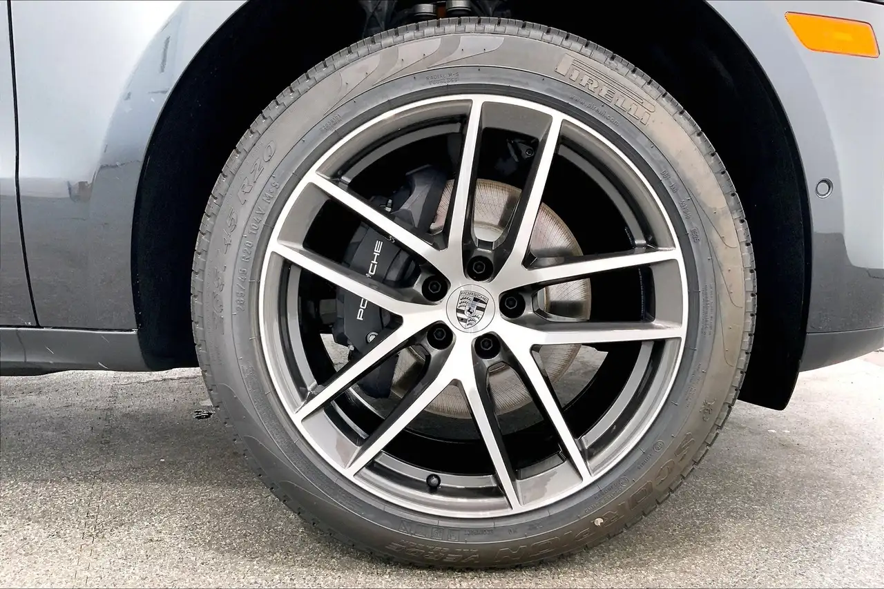 Porsche Macan снимка Porsche Macan