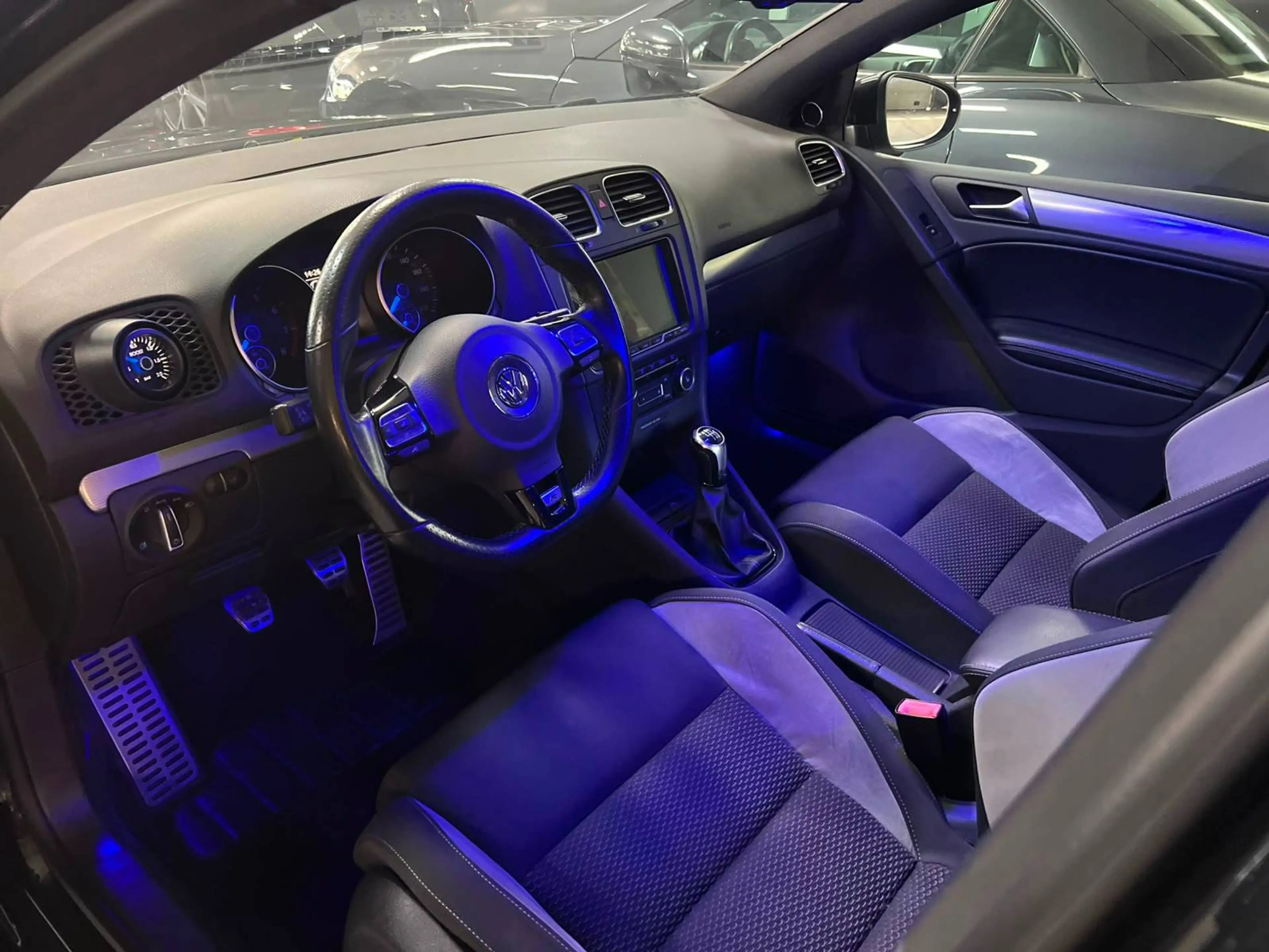 Volkswagen Golf R 2.0 TSI 4Motion BI-XENON DYNAUDIO CLIMTRONIC CARNET COMPLET — photo 6