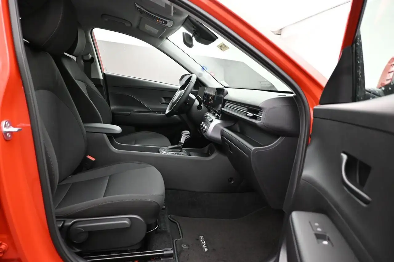 Hyundai KONA снимка Hyundai KONA
