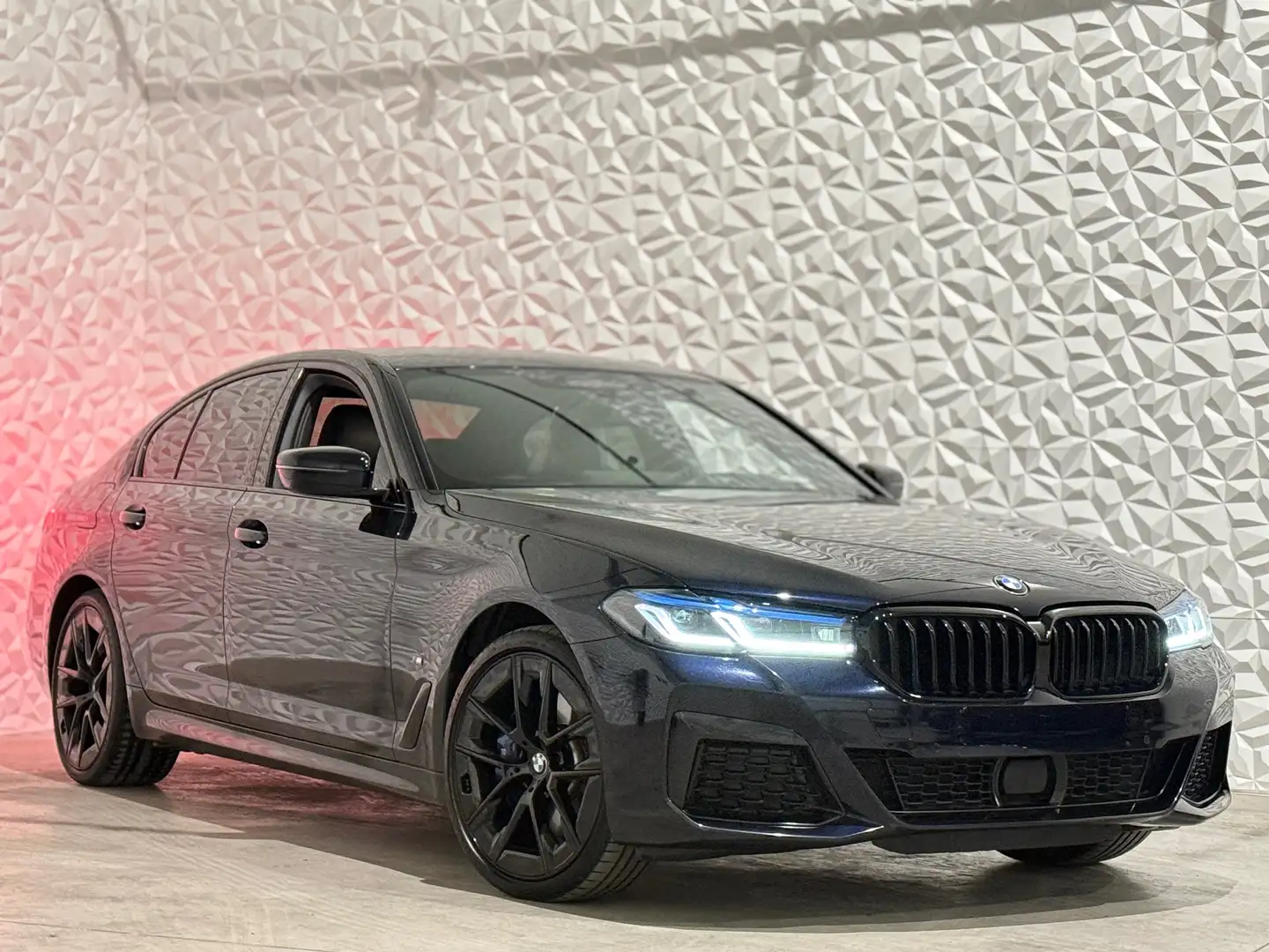 BMW 530 e M-Pack Hybride Carbonschwarz Bleu - 2