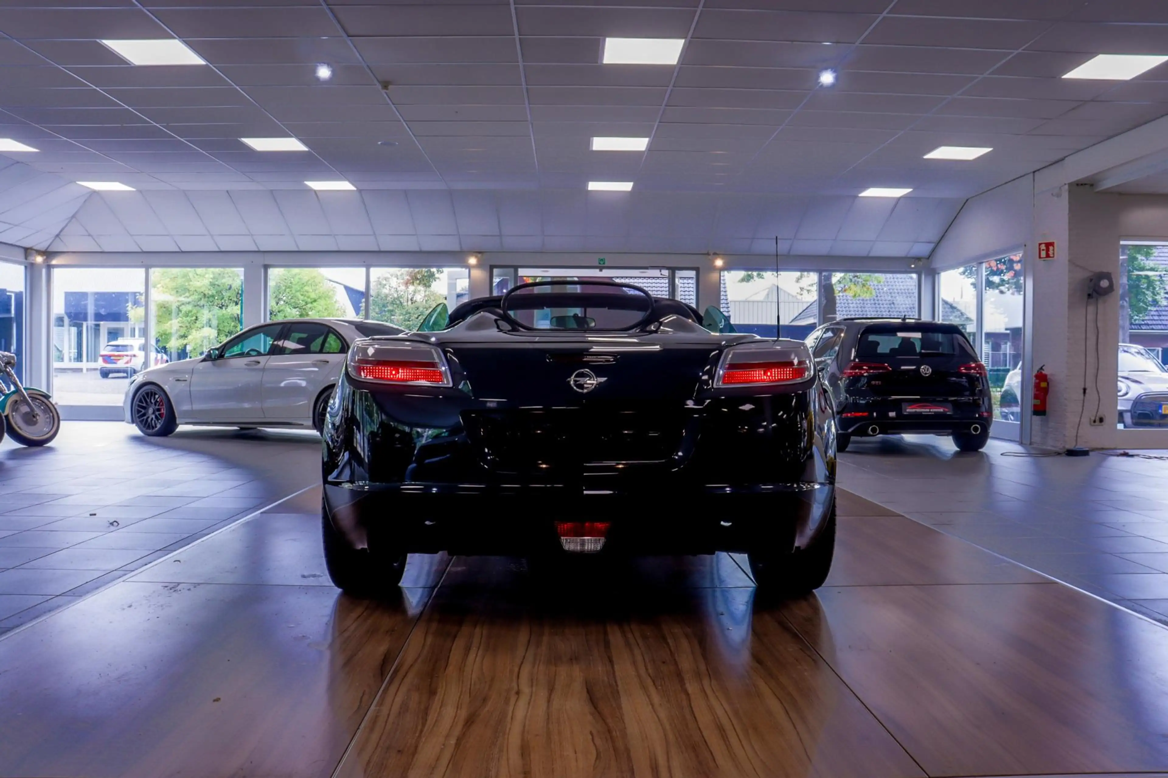 Opel GT 2.0 Turbo ECOTEC 274 PK Xenon/18"/Leder/Dealer — photo 14