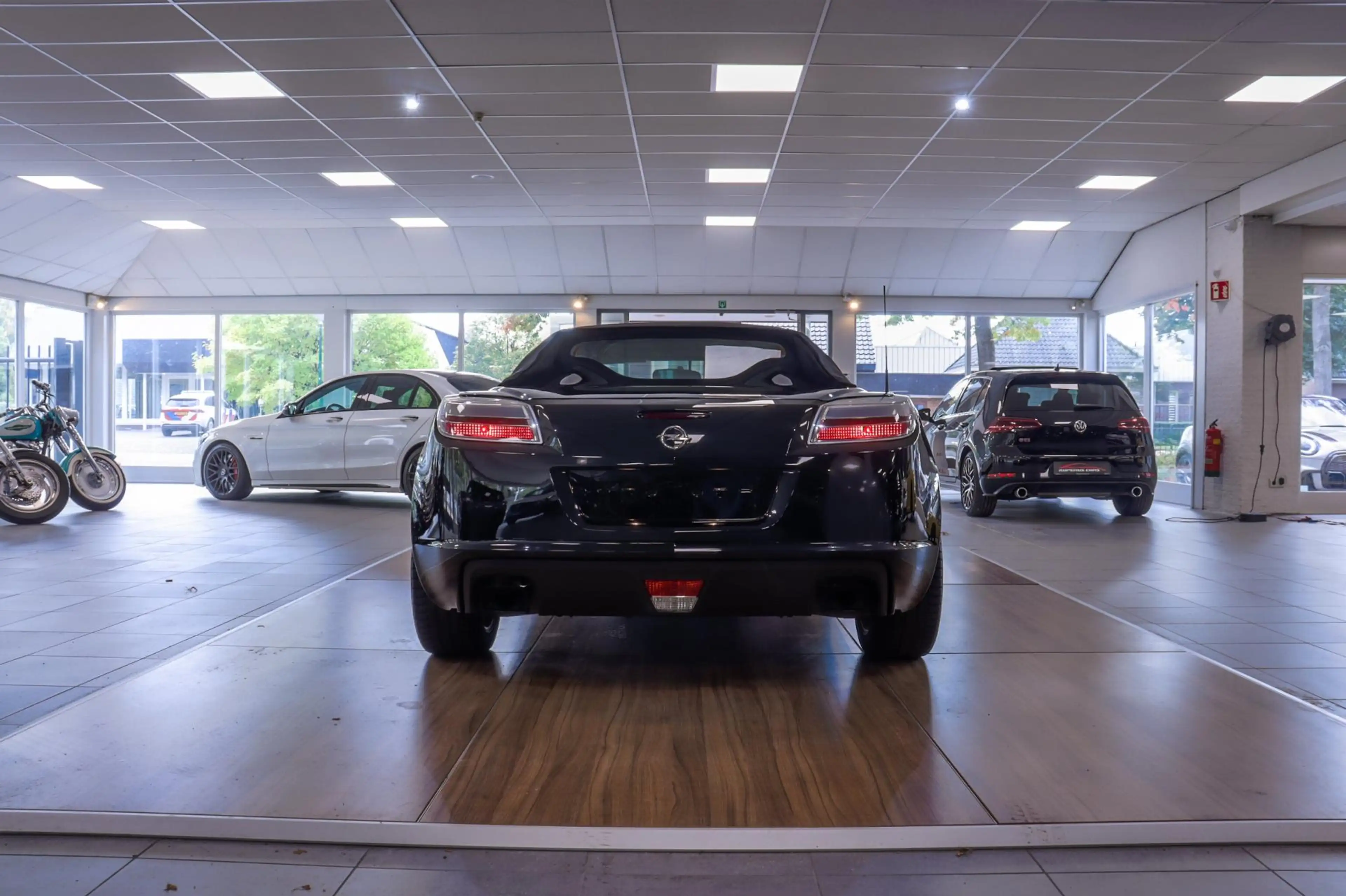 Opel GT 2.0 Turbo ECOTEC 274 PK Xenon/18"/Leder/Dealer — photo 9