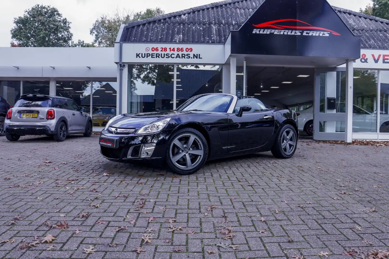 Opel GT 2.0 Turbo ECOTEC 274 PK Xenon/18"/Leder/Dealer Noir - 1